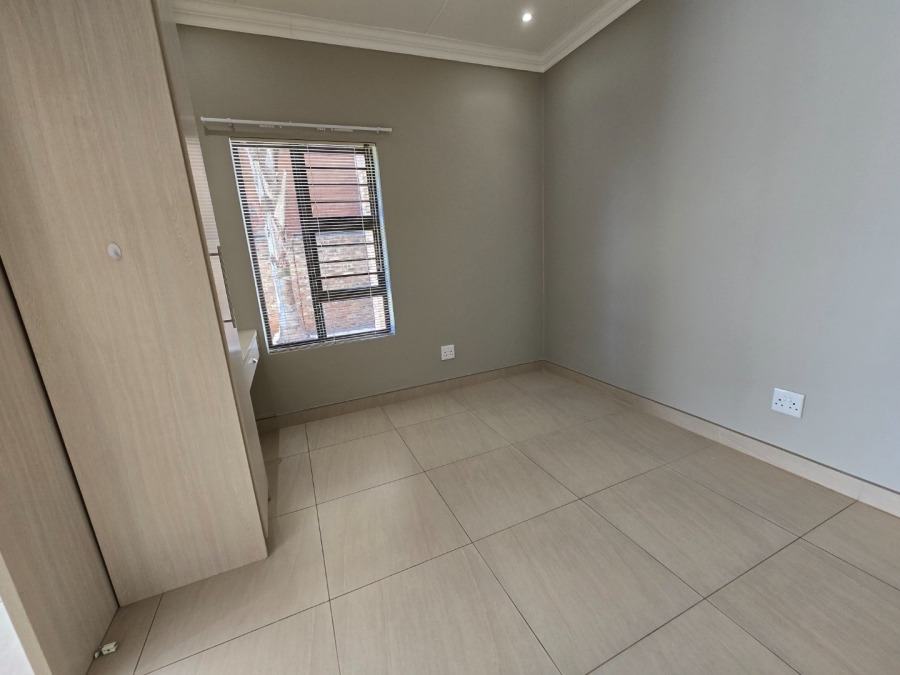 To Let  Bedroom Property for Rent in Bult North North West